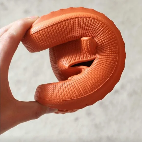 Men's Classic Black Slide Sandals - Picture 5 of 5